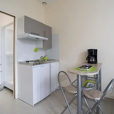 Ferienwohnung Les Jardins De La Seugne Jonzac Exterior foto